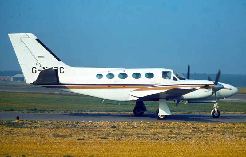 Cessna 425