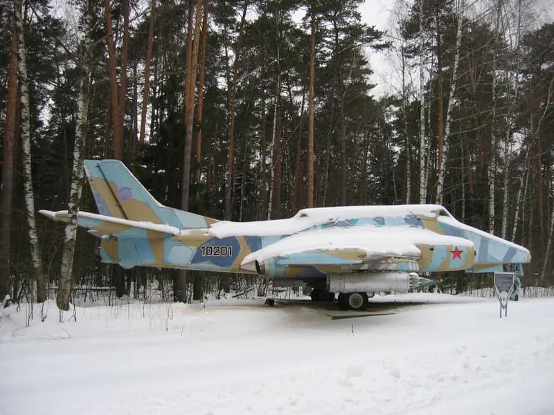 Ilyushin Il-102