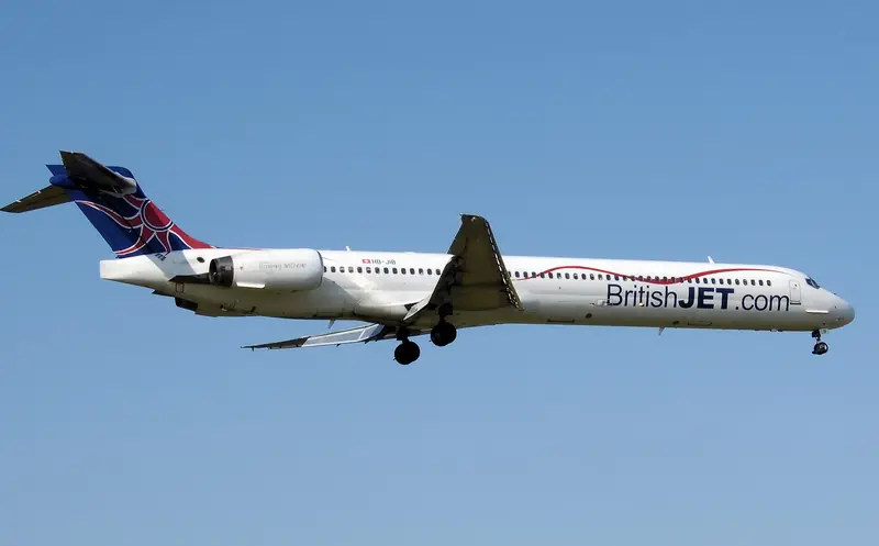 McDonnell Douglas MD-90